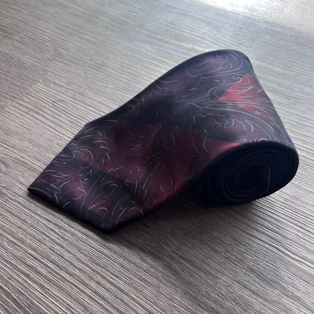 Gianni Versace Silk Tie Burgundy Plum Baroque Medusa Geometric Made in Italy